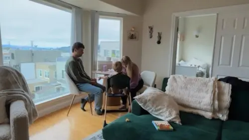 Chủ nhà ở San Francisco lách luật kiểm soát tiền thuê nhà, tăng gấp đôi giá thuê và đẩy gia đình ra khỏi nơi ở