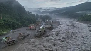 Hàng trăm người thiệt mạng, hàng ngàn người mất tích sau trận lũ lụt ở Nepal: Đây là cách bạn có thể giúp đỡ nạn nhân
