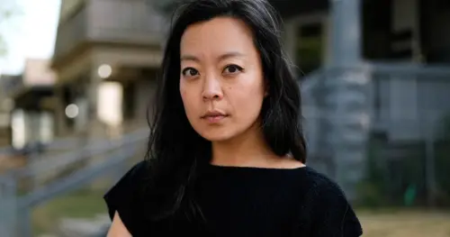 Vì sao các đối thủ của Francesca Hong im lặng khi bà này vươn lên tại Wisconsin?