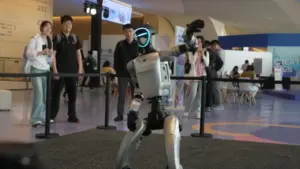 Công ty robot Trung Quốc trình làng robot chạy nhanh hơn Usain Bolt
