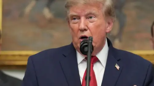 Tổng Thống Trump đe dọa ‘Ngày Dờ-Ngày’ Kinh Tế chống Iran