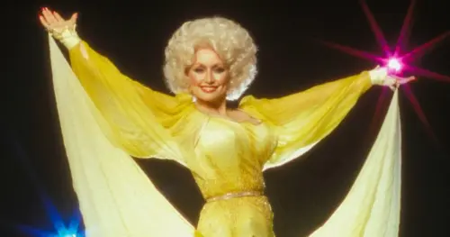 Dolly Parton Qua Đời Ở Tuổi 80