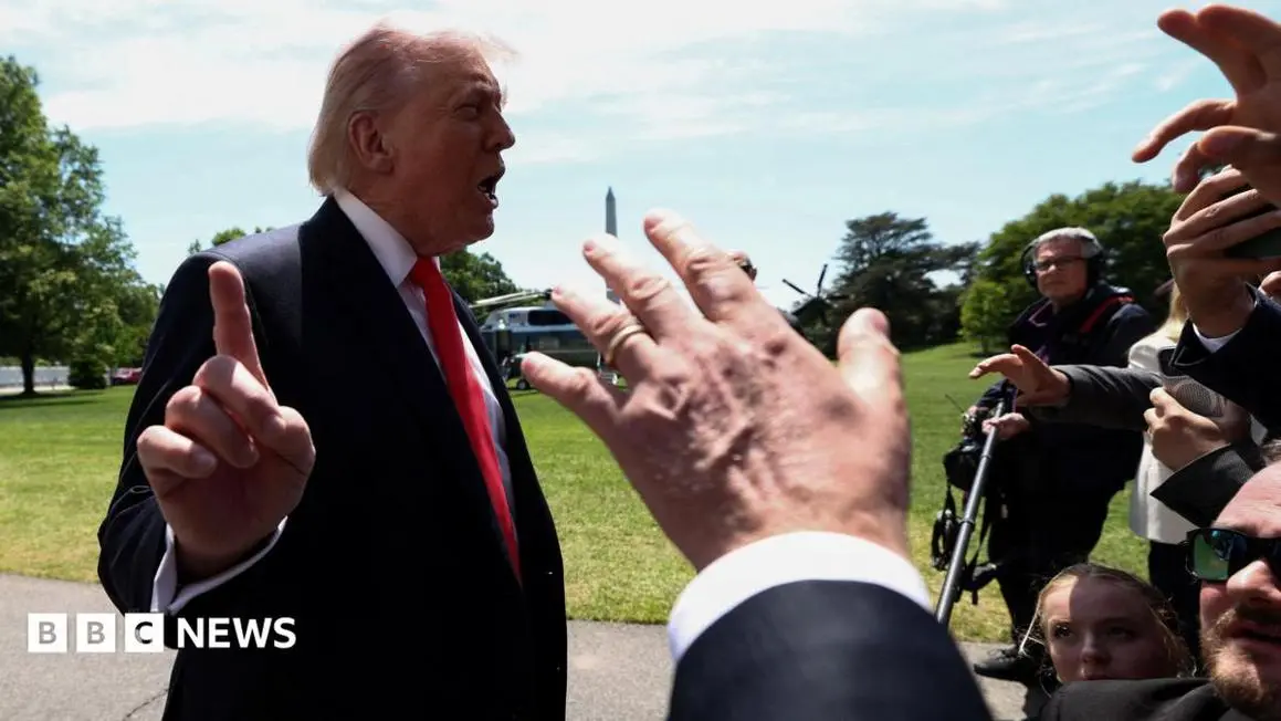 Tổng thống Donald Trump: Điều gì khiến ông im lặng các phóng viên?