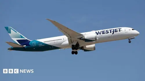 WestJet Đình Công Hay Không? Hành Khách Có Được Hoàn Tiền?