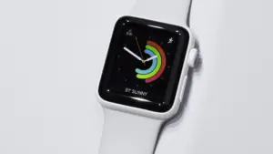 Apple Watch với lớp hoàn thiện gốm dự kiến trở lại trong năm nay