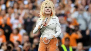 Texas Biểu Tượng Âm Nhạc Dolly Parton Qua Đời, Lãnh Đạo Tiểu Bang và Cựu Tổng Thống George W. Bush Tưởng Niệm