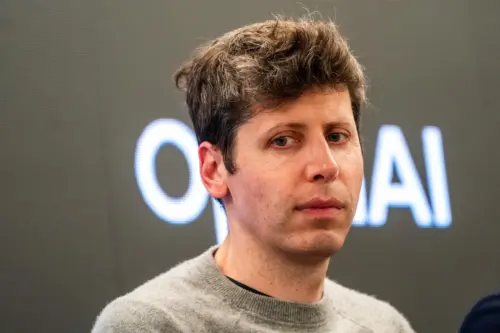 Sam Altman vẫn đang bảo vệ việc dạy con qua ChatGPT
