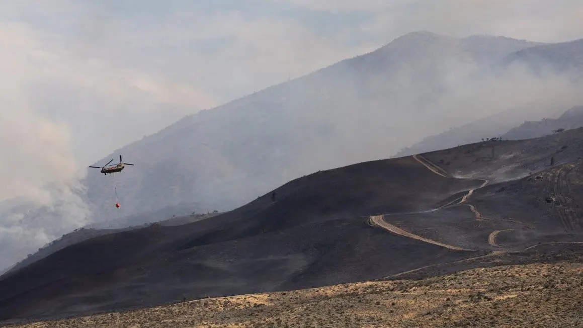 Cháy rừng Hawk ở Nevada đe dọa hàng ngàn căn nhà, hơn 90.000 dân sơ tán