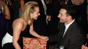 Cựu hôn phu của Hayden Panettiere chia sẻ sự bàng hoàng trước tin tức bà qua đời