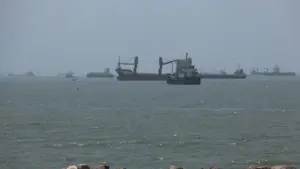 Lực lượng Hoa Kỳ tấn công hai địa điểm phóng tên lửa của Iran