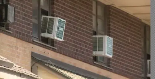 Hội đồng Thành phố Houston biểu quyết về ‘Quyền được có máy lạnh’ trong bối cảnh thành viên hội đồng phát động chương trình tặng máy lạnh miễn phí