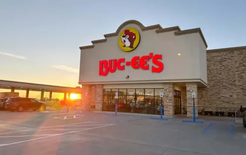 Buc-ee’s kiện cửa hàng tiện lợi vì logo hải ly, cáo buộc vi phạm nhãn hiệu
