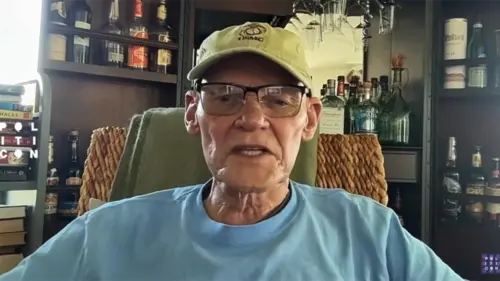 James Carville Lên Tiếng Dữ Dội Với Phe Xã Hội Chủ Nghĩa Trong Đảng Dân Chủ
