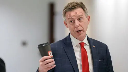 Ứng viên được Tổng thống Trump hậu thuẫn vượt qua vòng sơ loại quan trọng tại Oklahoma