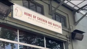 Nhà hàng ‘Home of Chicken and Waffles’ ở Oakland đóng cửa sau hơn 20 năm