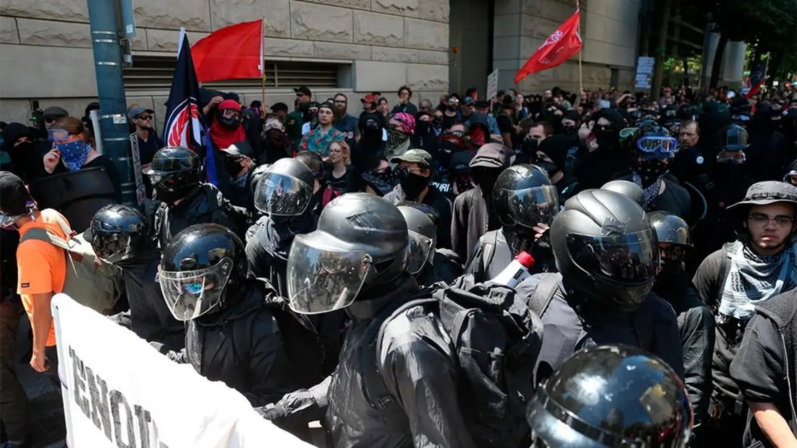 Các trang web liên quan đến Antifa ngừng hoạt động sau khi Bộ Ngoại giao Hoa Kỳ liệt kê một tập thể công nghệ là khủng bố