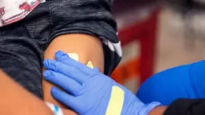 Chưởng lý Texas điều tra Học viện Nhi khoa Hoa Kỳ về khuyến cáo vaccine trẻ em