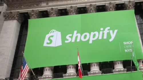 Shopify cho biết tìm kiếm AI đang thúc đẩy lưu lượng truy cập và doanh số bán hàng, không thay thế Google
