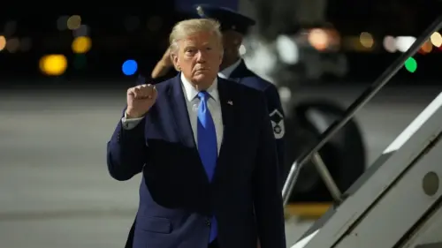Tổng Thống Trump cho biết thêm chi tiết về Iran sẽ được công bố ‘trong 48 giờ’