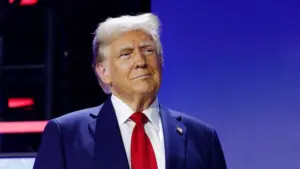 Tổng Thống Donald Trump phát biểu tại Khu nghỉ dưỡng Red Rock ở Las Vegas