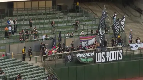 Câu Lạc Bộ Oakland Roots Trở Lại Sân Coliseum Dưới Thỏa Thuận Mới