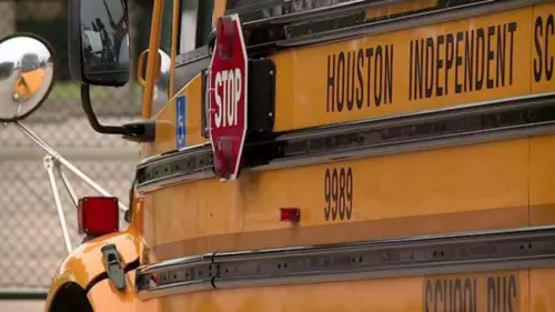 Cách tra cứu tỷ lệ tiêm chủng tại các học khu Texas