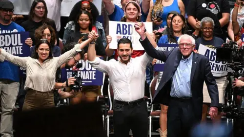 Toàn bộ nhóm “The Squad” ủng hộ Abdul El-Sayed trước cuộc bầu cử sơ bộ Thượng viện Michigan