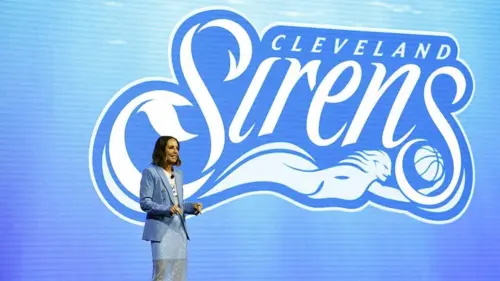 Đội bóng rổ nữ mới của Cleveland ra mắt với tên gọi và màu sắc độc đáo, tránh xa hình ảnh ‘Lady Cavaliers’