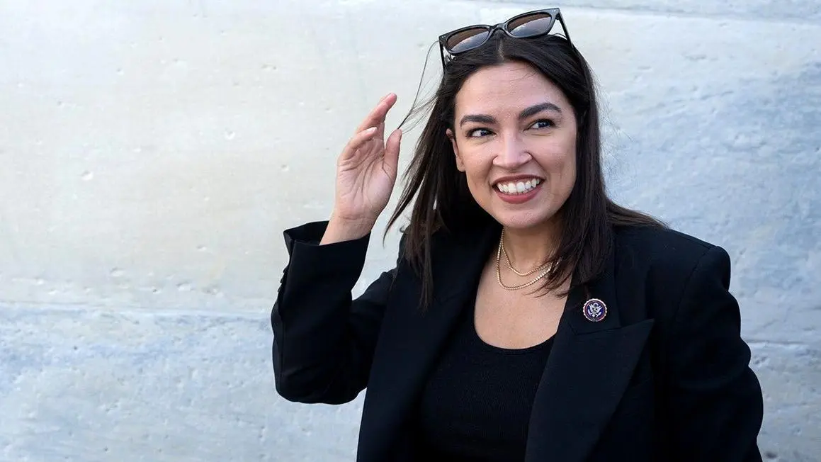 Nữ Dân Biểu Alexandria Ocasio-Cortez chia sẻ hành trình trữ đông trứng, chỉ trích chính sách của chính quyền Trump về sức khỏe sinh sản phụ nữ