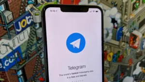 Apple gỡ bỏ Telegram khỏi App Store, làm dấy lên nghi vấn về việc thực thi quy định nội dung nhạy cảm