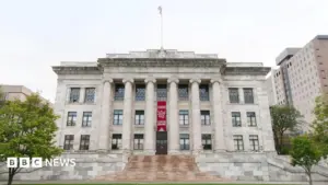 Harvard Đồng Ý Trả Hàng Triệu Đô Sau Vụ Quản Lý Nhà Xác Bán Bộ Phận Cơ Thể