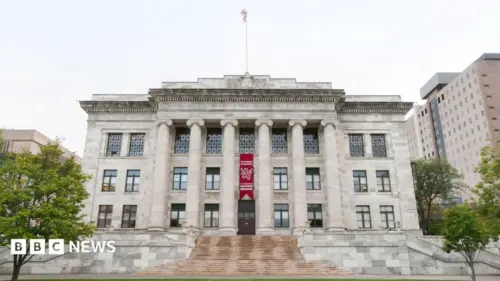 Harvard Đồng Ý Trả Hàng Triệu Đô Sau Vụ Quản Lý Nhà Xác Bán Bộ Phận Cơ Thể