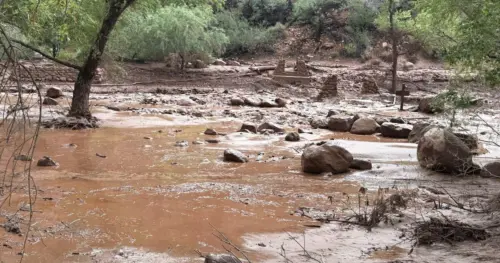Lũ quét tại Grand Canyon khiến nhiều người phải sơ tán khẩn cấp giữa mùa mưa bão ở Arizona