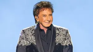 Barry Manilow Hủy Buổi Biểu Diễn 45 Phút Trước Giờ Khai Mạc Vì Đang Hồi Phục Ung Thư Phổi