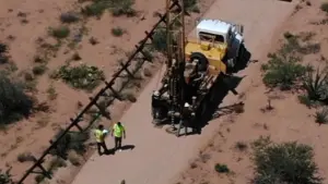 Hoa Kỳ bắt đầu xây tường biên giới ở Arizona bất chấp sự phản đối của bộ tộc bản địa