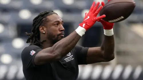 Calvin Ridley kể lại bữa ăn Mexico khiến anh bị cúm ruột vào mùa giải nghỉ