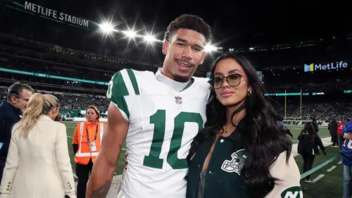 Cầu thủ NFL Allen Lazard chia tay hôn thê, cựu Hoa hậu Peru sau khi gửi thiệp cưới