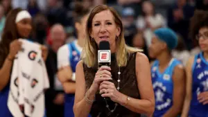 WNBA: Lãnh đạo giải đấu chỉ trích ‘người hâm mộ thiếu thiện chí’ vì phản đối nam giới tham gia thể thao nữ