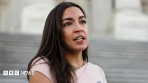 Alexandria Ocasio-Cortez tiết lộ đã đông lạnh trứng