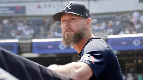 Chris Sale của Atlanta Braves bị đuổi khỏi sân trước trận đấu vì tranh cãi với trọng tài