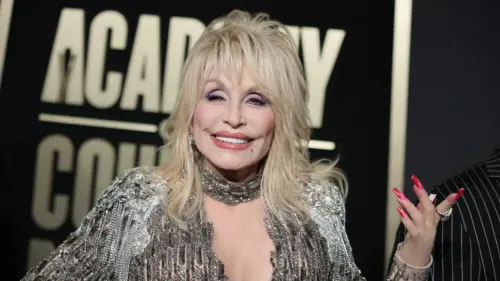Những câu nói ‘kinh điển’ của Dolly Parton về sắc đẹp, tóc giả, Botox và cách sống theo ý mình