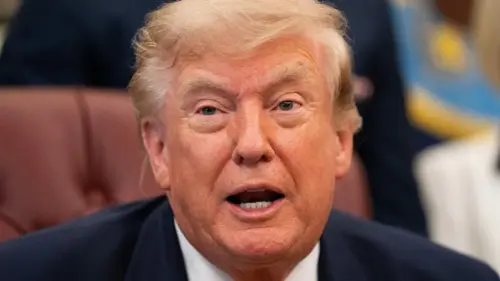 Tổng Thống Trump chỉ trích các hãng dầu lớn vì lợi nhuận cao