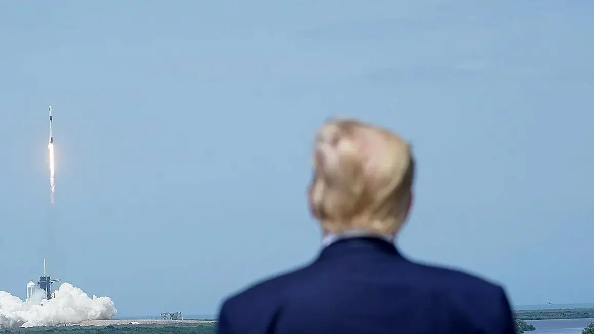 Tổng Thống Trump muốn tăng cường các vụ phóng tàu vũ trụ lên 3 lần mỗi ngày