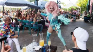 Tòa Phúc Thẩm Liên Bang Hoa Kỳ Cho Phép Luật Florida Hạn Chế Trẻ Em Tại Một Số Buổi Biểu Diễn Drag
