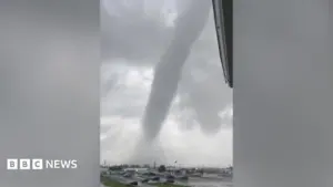 Tornadoes Đổ Bộ Xuống New York và Delaware