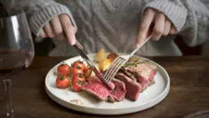 Chế độ ăn ít protein có thể giúp sống lâu hơn