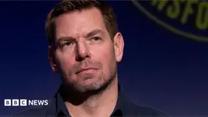 FBI tịch thu thiết bị của cựu Dân biểu Eric Swalwell trong cuộc điều tra hành vi sai trái tình dục