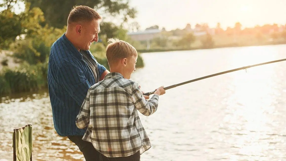 Bé trai 8 tuổi bất ngờ câu được cá piranha tại hồ ở Pennsylvania