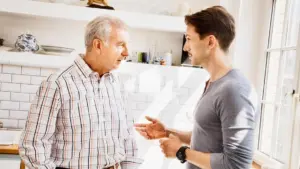 Chuyên gia tâm lý tiết lộ cách cha mẹ nên làm gì khi bị con cái trưởng thành cắt đứt liên lạc
