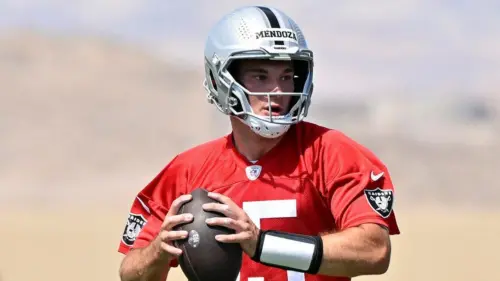Tân binh Fernando Mendoza của Las Vegas Raiders sẽ có nhiều cơ hội thể hiện ở trận ra mắt tiền mùa giải